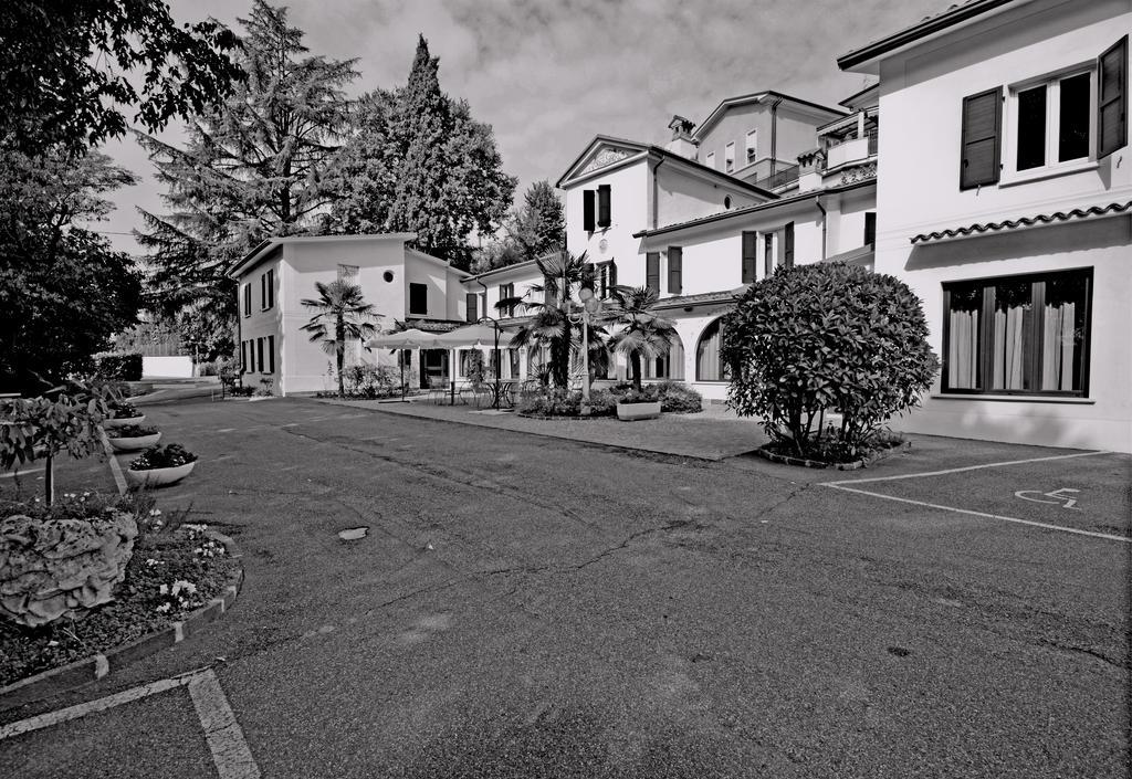 Hotel Ristorante La Grotta Castiglione Delle Stiviere Luaran gambar