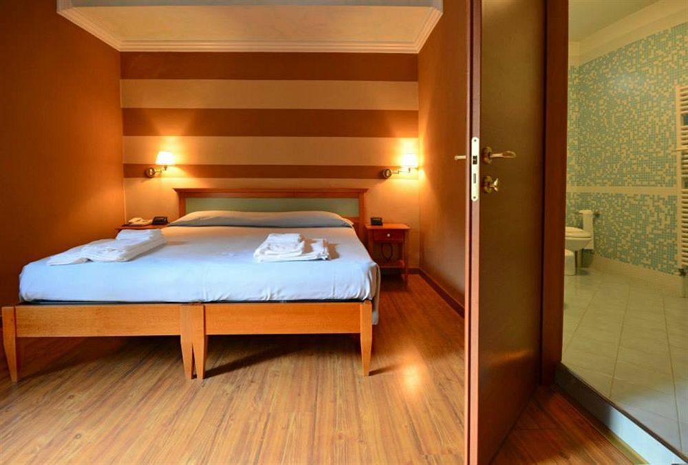 Hotel Ristorante La Grotta Castiglione Delle Stiviere Luaran gambar