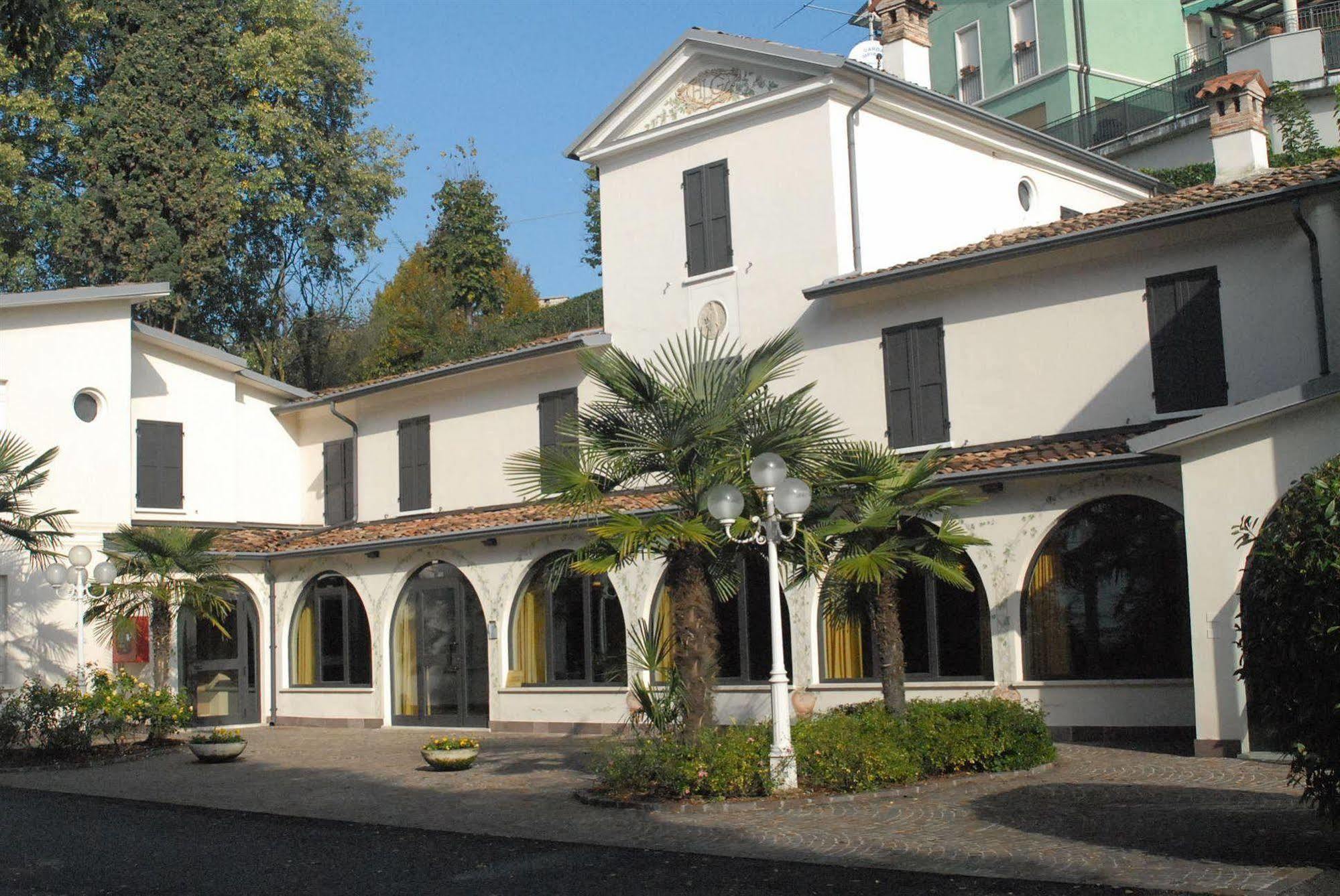 Hotel Ristorante La Grotta Castiglione Delle Stiviere Luaran gambar